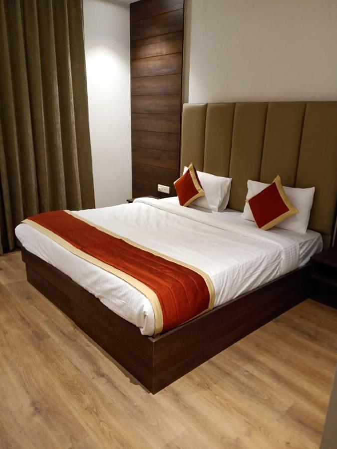 Hotel Sourav Park Inn Agra Agra  Dış mekan fotoğraf