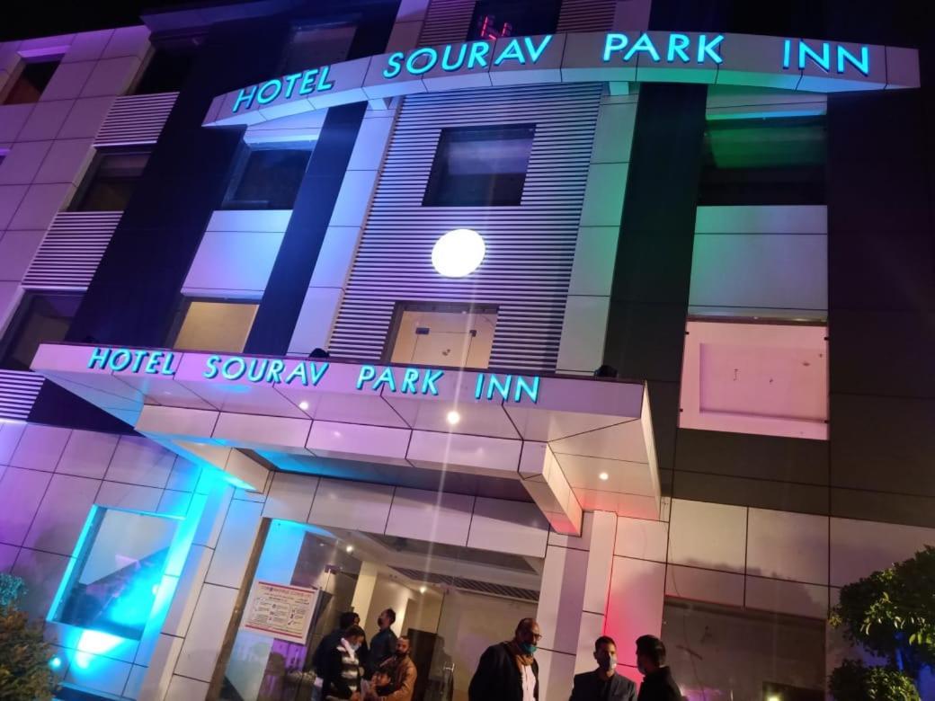 Hotel Sourav Park Inn Agra Agra  Dış mekan fotoğraf