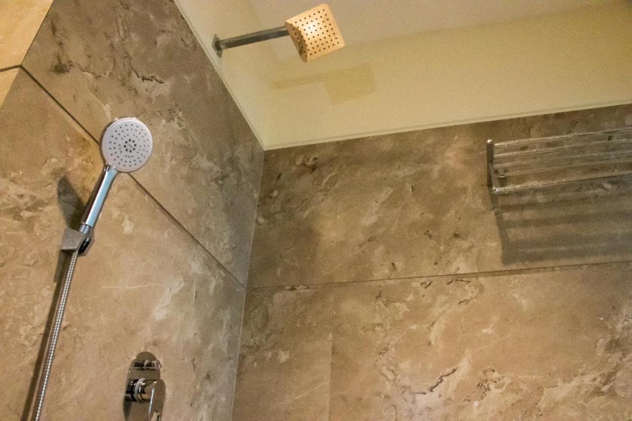 Hotel Sourav Park Inn Agra Agra  Dış mekan fotoğraf